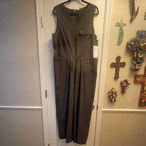 Athleta Romper, size XL, army green